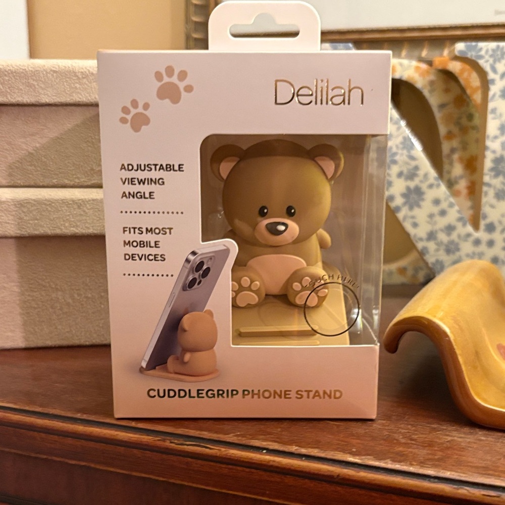 Elila CuddleGrip Phone Stand - Brown Bear